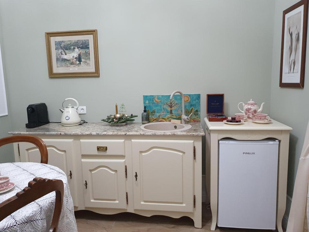 Elisabeth Apartment Oradea Eksteriør bilde