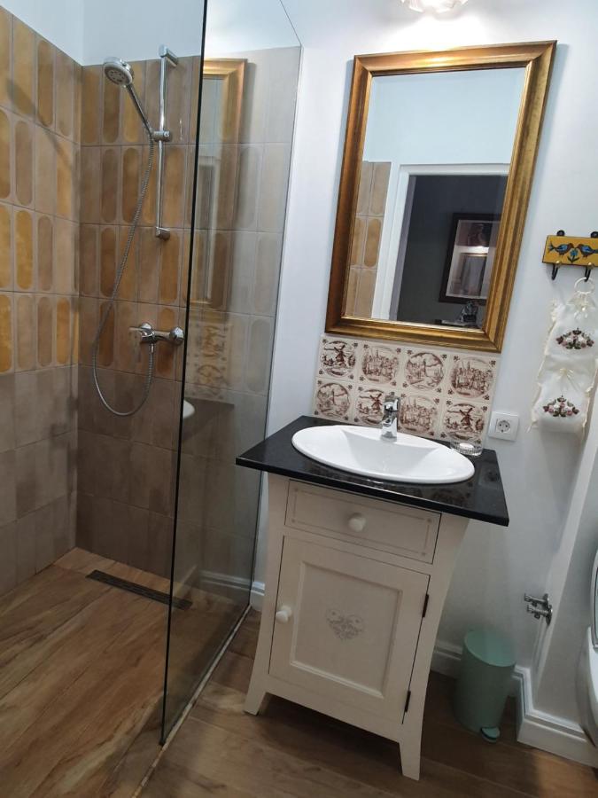 Elisabeth Apartment Oradea Eksteriør bilde